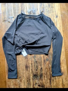 Heroine Sport Black Mesh Alba Long-Sleeve Crop Top